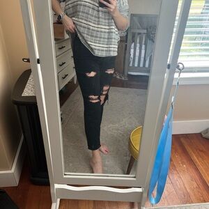 Black Distressed Jeans